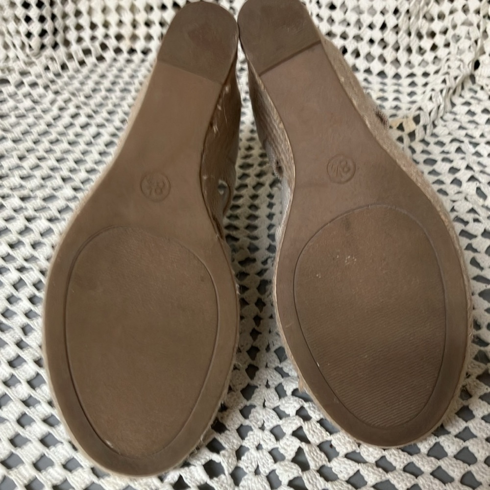 a new day  Beige Wedge Sandals with Gold Zipper - Picture 3 of 10